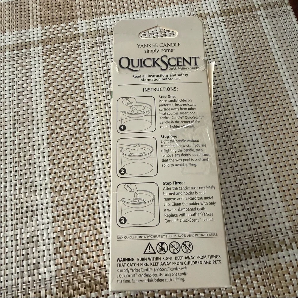 Yankee Candle Quick Scent Christmas Pine Refill discontinued
